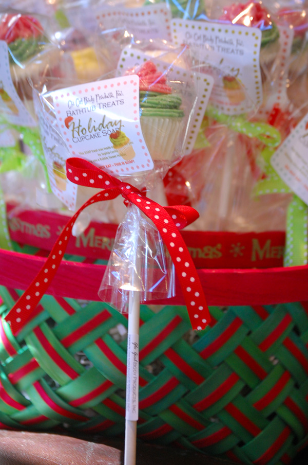 Holiday Cupcake Soap Pops 1 pc